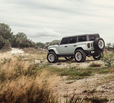 Фото дисков Vossen HFX-1 (6-Lug) на Ford Bronco