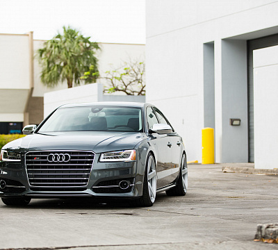 Фото дисков Vossen CV3 на Audi A/S 8 (D4)