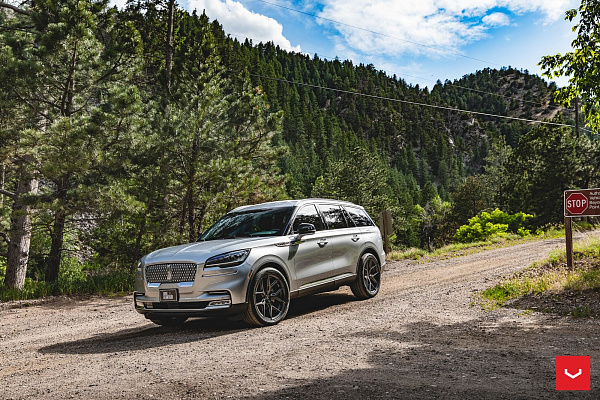 Фото дисков Vossen HF-5 Сатиновый графит на Lincoln Aviator II