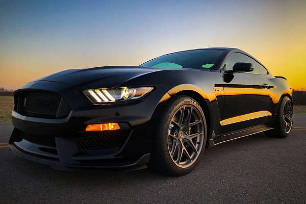 Фото дисков HRE R101 Lightweight Сатиновый тонированный лак на Ford Mustang VI