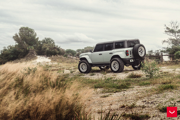 Фото дисков Vossen HFX-1 (6-Lug) Серебро на Ford Bronco