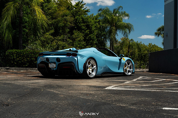 Фото дисков Anrky XR-305 Глянцевый лак на Ferrari SF90