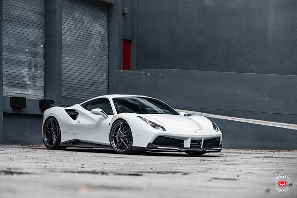 Фото дисков Vossen M-X1 Глянцевый темный лак на Ferrari 488