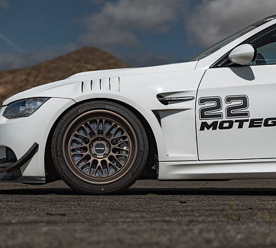 Фото дисков Motegi Racing MF417 Millennium на BMW 3/M3 (E90)