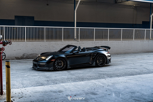 Фото дисков Anrky AN10 Черный глянец на Porsche 911 VIII