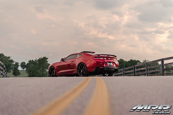 Фото дисков MRR M228 Черный глянец на Chevrolet Camaro VI