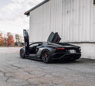 Фото дисков Brixton Forged TR05 на Lamborghini Aventador