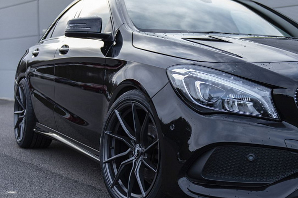 Фото дисков Bola B25 Сатиновый графит на Mercedes-Benz CLA (C117, X117)