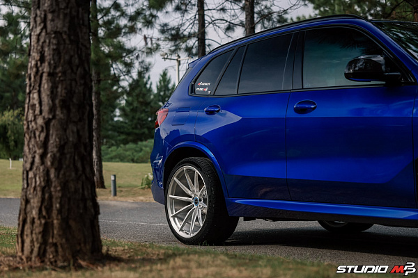 Фото дисков Brixton Forged R11-R Глянцевый лак на BMW X5/X5 M (G05/G18/F95)