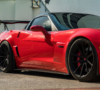 Фото дисков Vossen M-X2 на Chevrolet Corvette C6