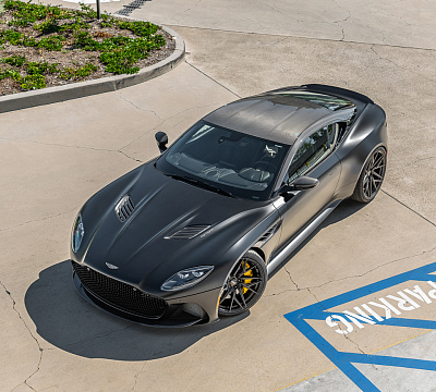 Фото дисков Brixton Forged PF8 на Aston Martin DBS 3