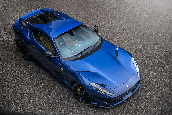 Фото дисков Kahn Type 52 Черный сатин на Ferrari 812