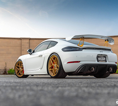 Фото дисков HRE FF11 на Porsche Cayman II