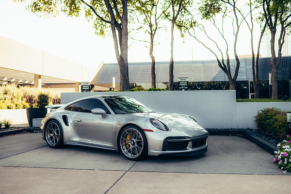 Фото дисков Strasse Wheels SM5 Deep Concave Duoblock Сатиновый темный лак на Porsche 911 VIII