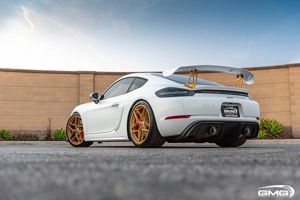 Фото дисков HRE FF11 Сатиновое золото на Porsche Cayman II