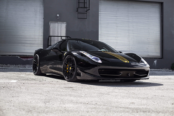 Фото дисков HRE S200 Черный сатин на Ferrari 458