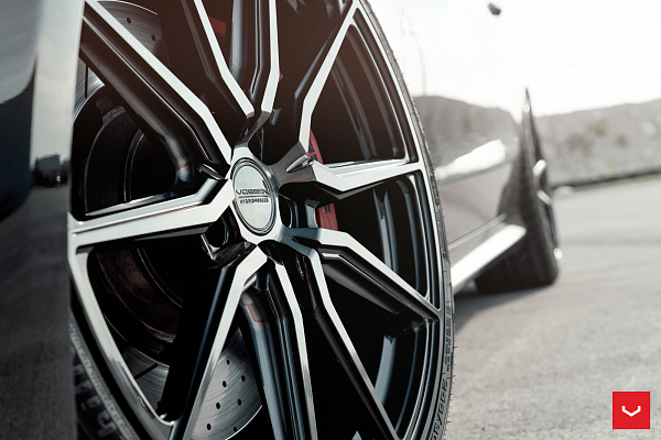Фото дисков Vossen HF-3 Черный глянец на Mercedes-Benz C-Class (W205)