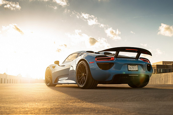 Фото дисков Anrky AN38 Черный сатин на Porsche 918 Spyder