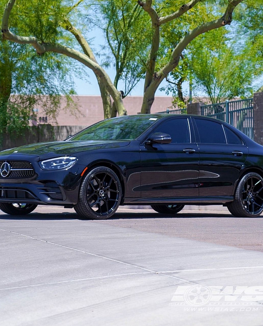 Фото дисков Haleb Черный глянец на Mercedes-Benz E-Class (W213, S213, C238)