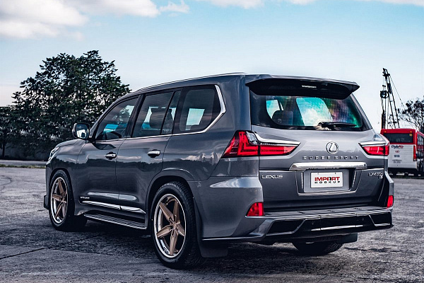 Фото дисков Anrky AN35 Сатиновое темное золото на Lexus LX III