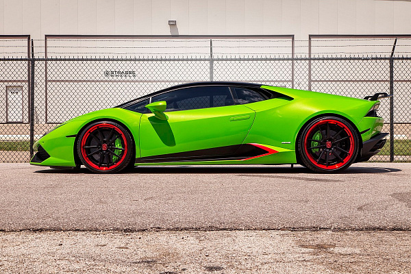 Фото дисков Strasse Wheels SV1 Deep Concave FS Другой цвет на Lamborghini Huracan