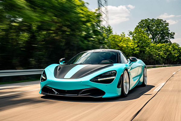 Фото дисков HRE P104 Глянцевый лак на McLaren 720S