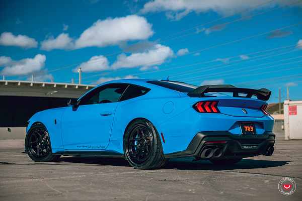 Фото дисков Vossen GEN-02 (3-piece) Черный сатин на Ford Mustang VII