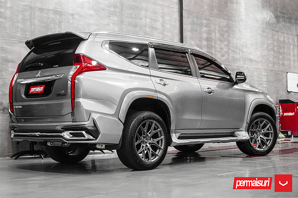 Фото дисков Vossen HF6-4 Матовый графит на Mitsubishi Pajero Sport III