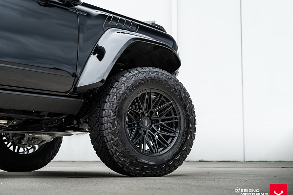 Фото дисков Vossen HF6-5 Черный сатин на Ford Bronco