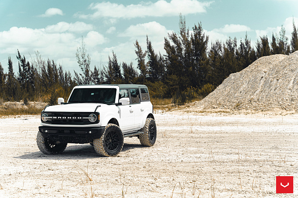Фото дисков Vossen HF6-5 Черный сатин на Ford Bronco