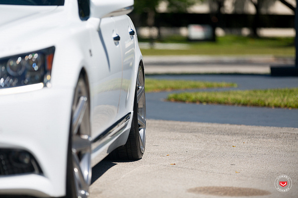 Lexus LS450