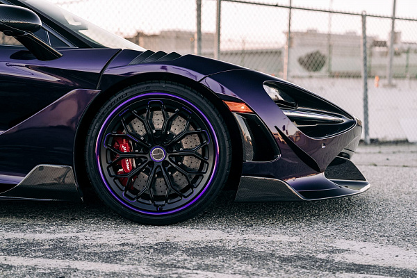 Фото дисков Brixton Forged CM6-RS Черный сатин на McLaren 720S