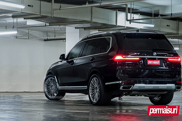 Фото дисков Vossen S17-04 Глянцевый лак на BMW X7 (G07)
