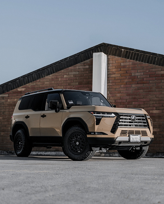 Фото дисков BX05-M Черный сатин на Lexus GX III