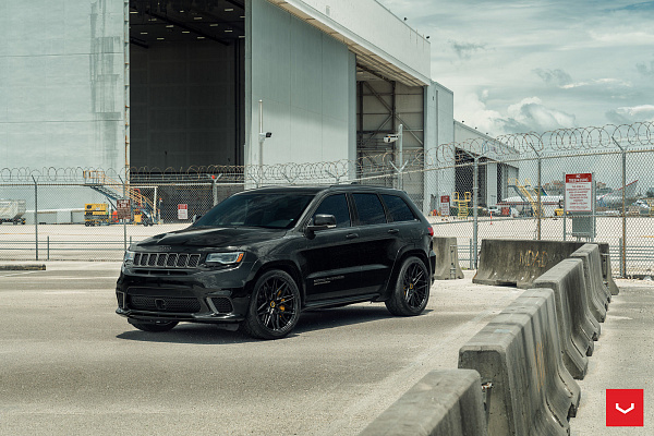 Фото дисков Vossen HF-7 Черный глянец на Jeep Grand Cherokee IV