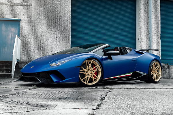 Фото дисков Anrky S1-X2 Сатиновое золото на Lamborghini Huracan