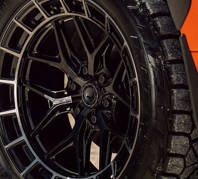 Фото дисков Vossen HFX-1 (6-Lug) на Toyota Sequoia III