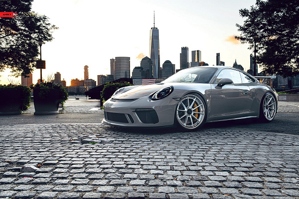 Фото дисков Anrky AN38 Глянцевый лак на Porsche 911 VII