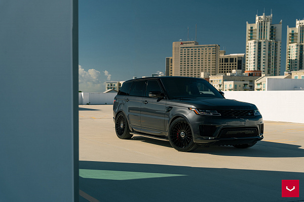 Фото дисков Vossen HF-8 Черный глянец на Range Rover Sport II