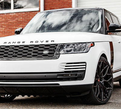 Фото дисков Vossen S17-01 на Land Rover Range Rover IV