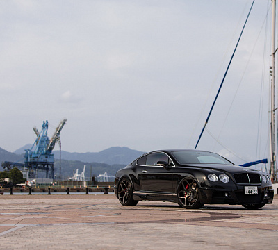 Фото дисков Vossen CG-205 на Bentley Continental GT II