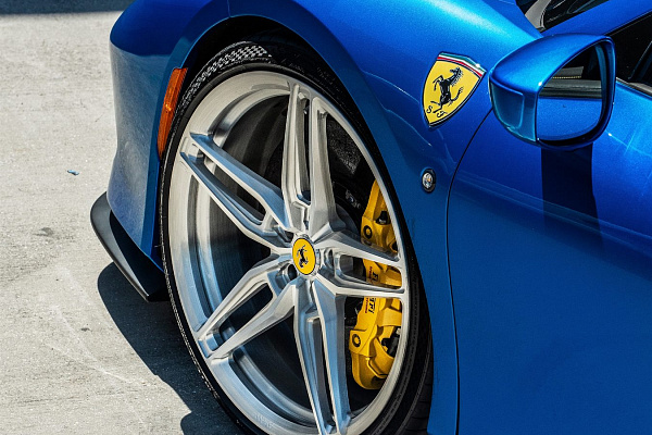 Фото дисков Anrky AN17 Глянцевый лак на Ferrari F8