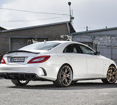 Фото дисков Vossen M-X3 на Mercedes-Benz CLS (C218)