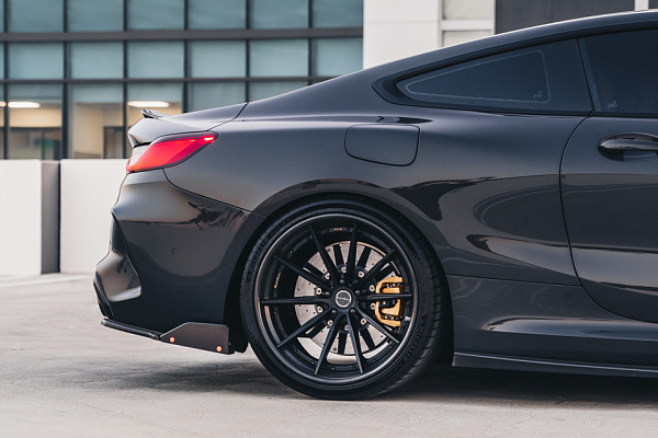 Фото дисков Brixton Forged R11-R Черный сатин на BMW 8/M8
