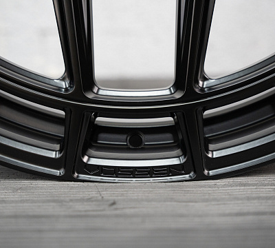 Vossen HFX-1 (6-Lug)