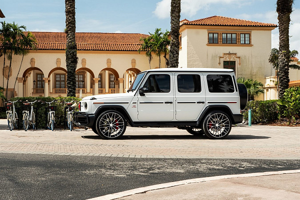 Mercedes-Benz G63 AMG