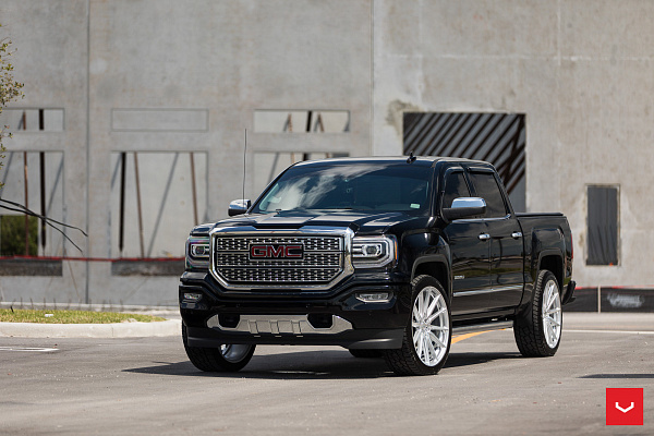GMC Sierra III