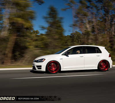 Фото дисков BC Forged RZ39 на Volkswagen Golf VII