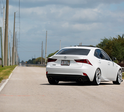 Фото дисков Vossen VFS-6 на Lexus IS II