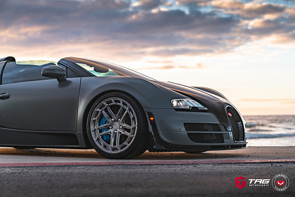 Фото дисков Vossen LC3-03T Глянцевый темный лак на Bugatti Veyron
